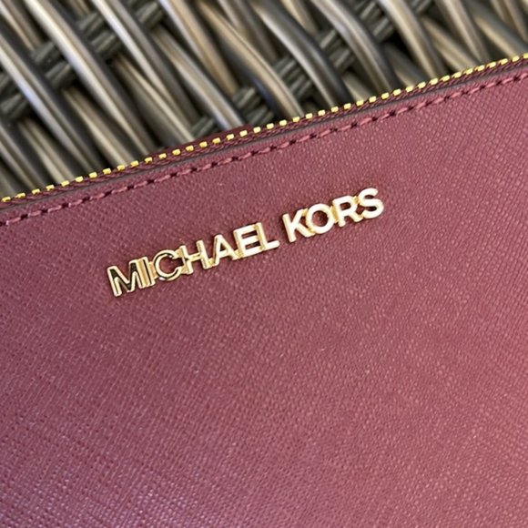 Michael Kors Jet Set Travel Large Double Zip Wristlet Wallet Dark Cherry Leather - Picture 10 of 16